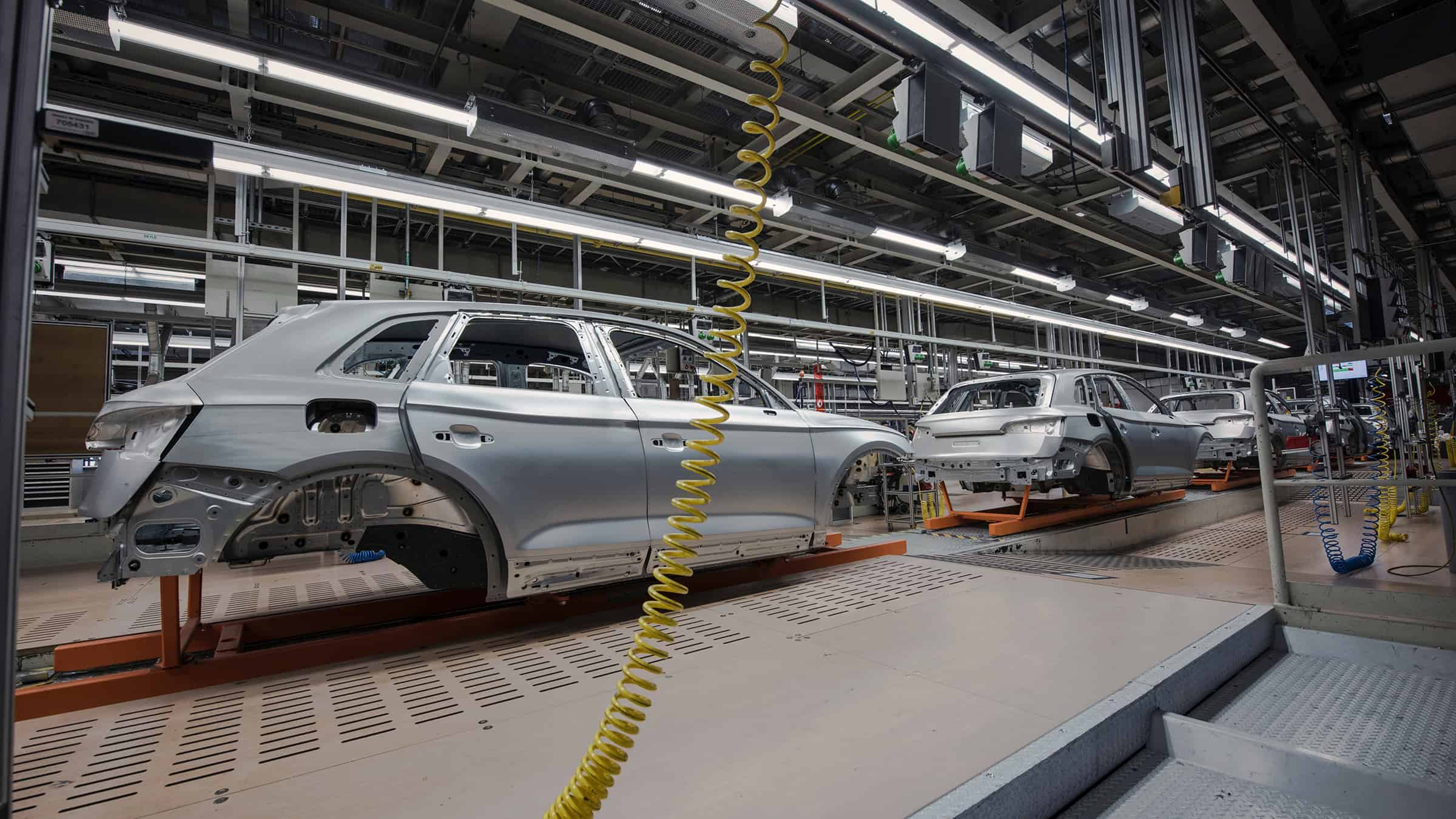 Automotive plant construction assembly line