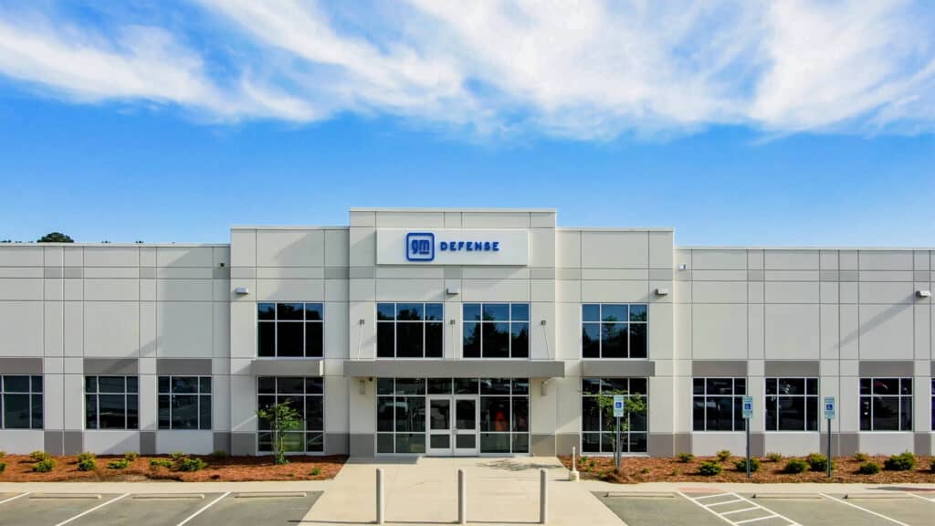 Industrial construction: Automotive Construction - exterior of General Motors Defense building