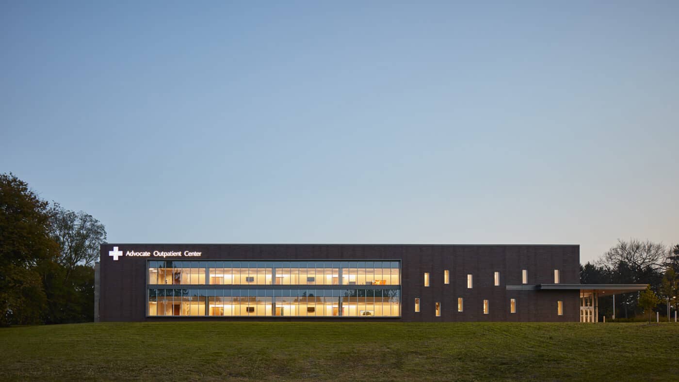 Advocate Medical Group - Des Plaines Outpatient Center - Exterior at Dusk