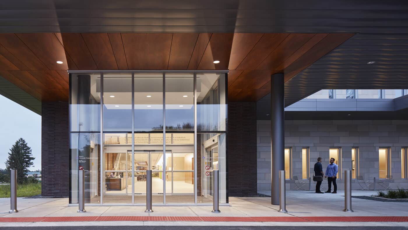 Advocate Medical Group - Libertyville Outpatient Center - Entrance