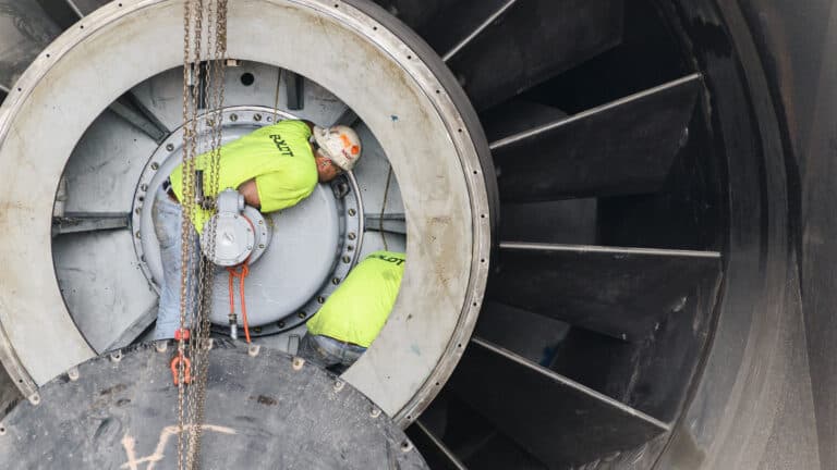 Kaukauna Utilities Hydroelectric Plant Construction Project Turbine Installation