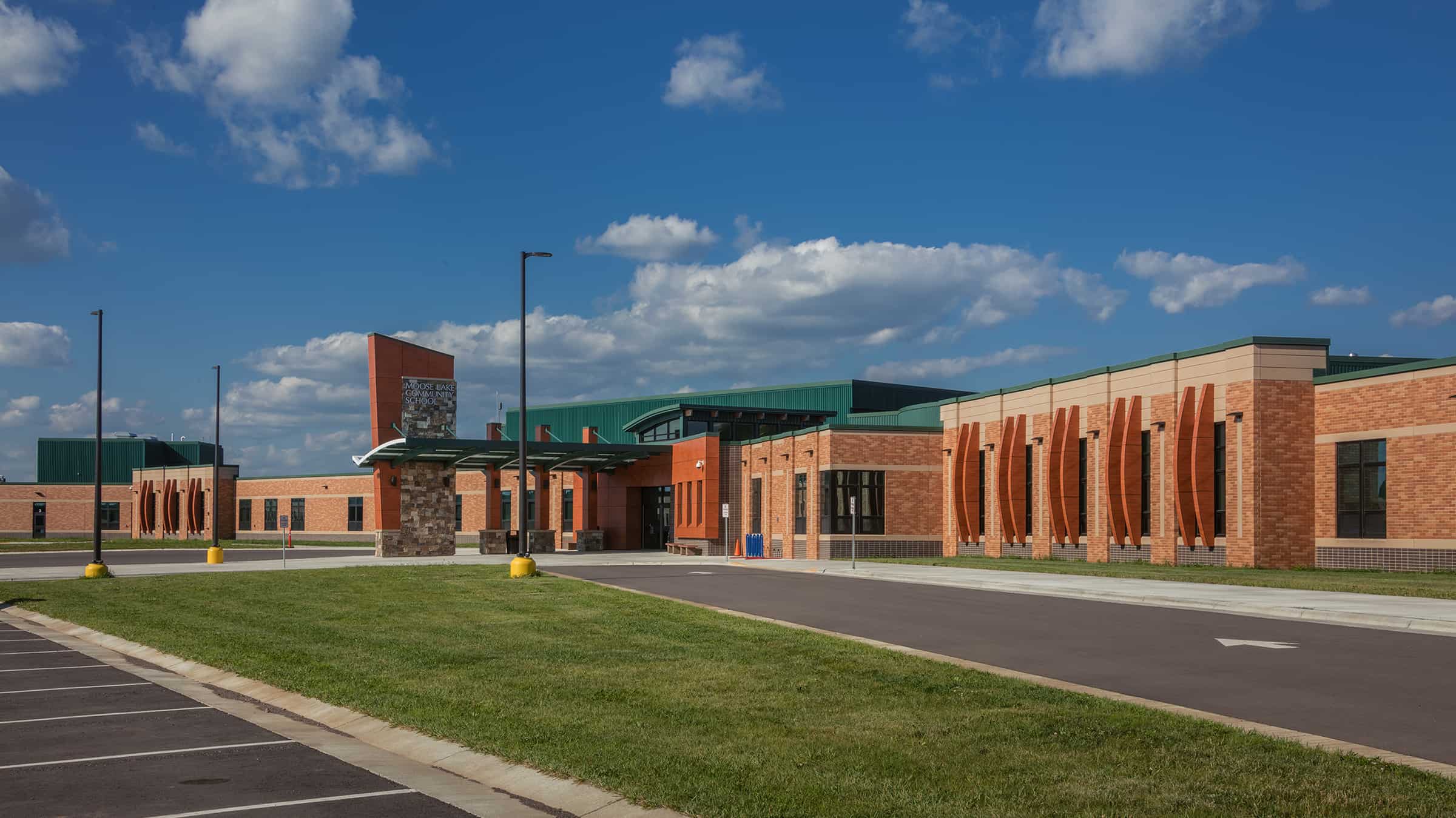 Moose Lake Community School Entrance and Drive